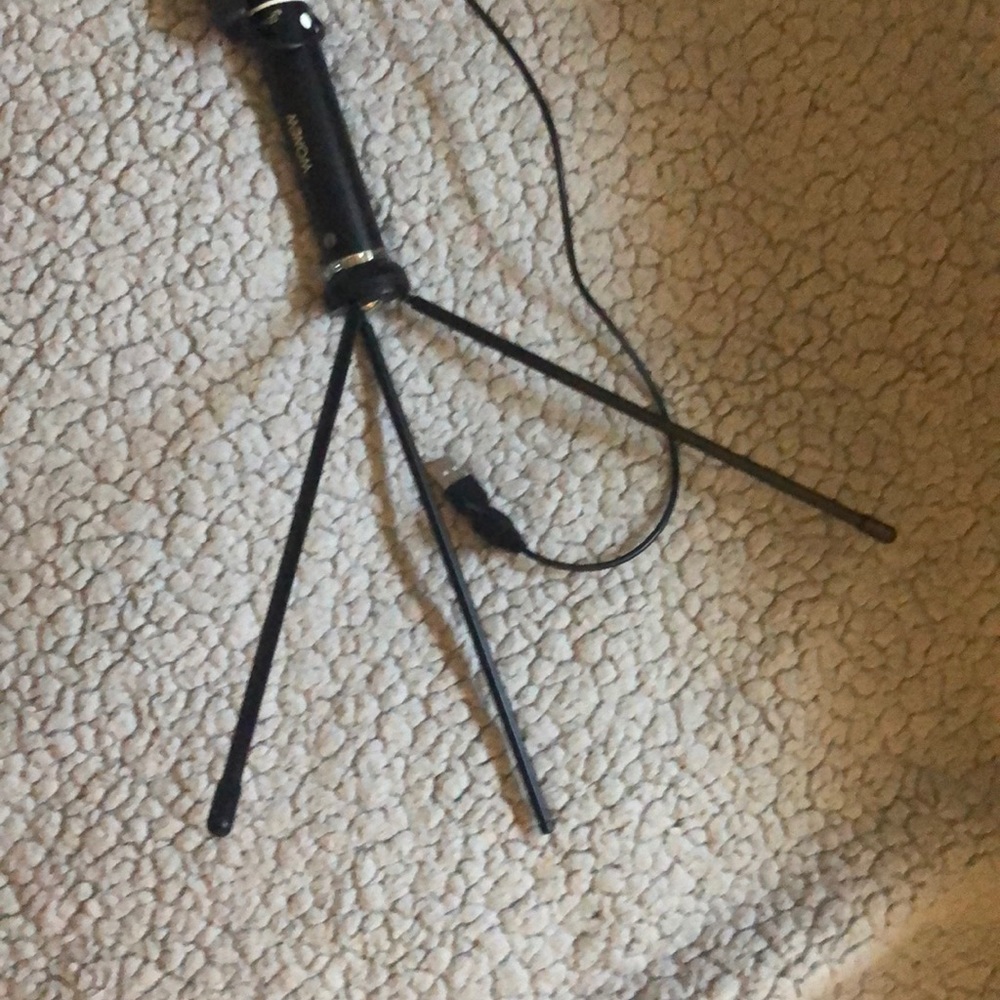 LED RING LIGHT - Picture 3 of 3